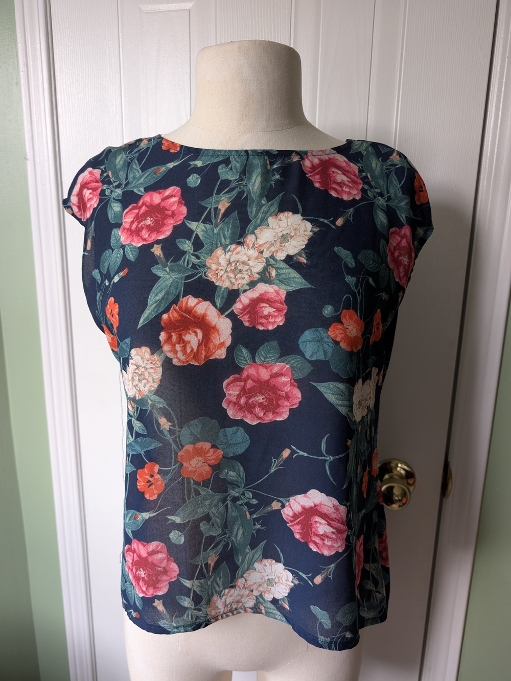 Dynamite Floral Navy Cap-Sleeve Women's Top Sz XS